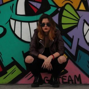 Meet your Posher, Daniella